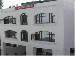 Hotel Grand Sultan Srīnagar Exterior foto